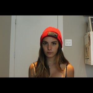 Red Twenty One Pilots Bennie